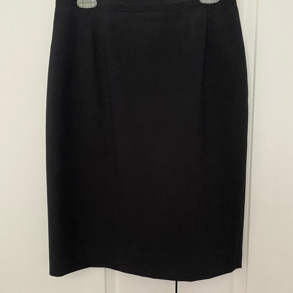 Classic Kasper Black A-Line Skirt | Size 12 | Fully Lined & Chic - Picture 1 of 5
